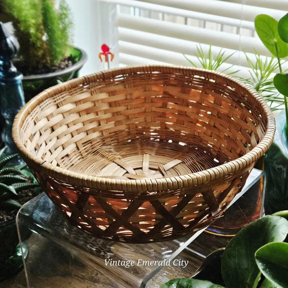 Vtg Round Open Woven Wicker Ratan Basket Catch All Bread Boho Decor MCM Handmade